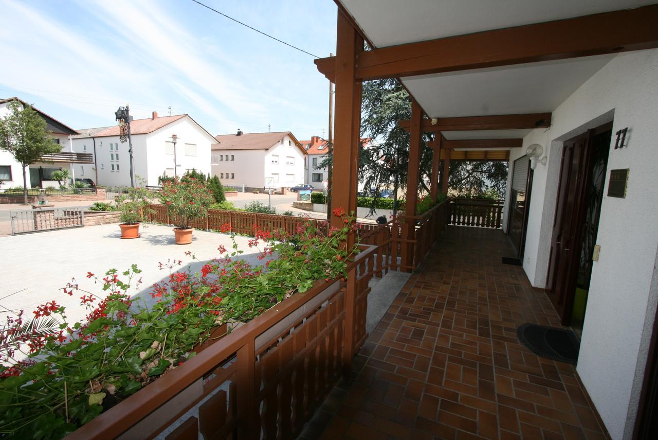 Hotel Garni Sebastian Kirrweiler  Exterior foto
